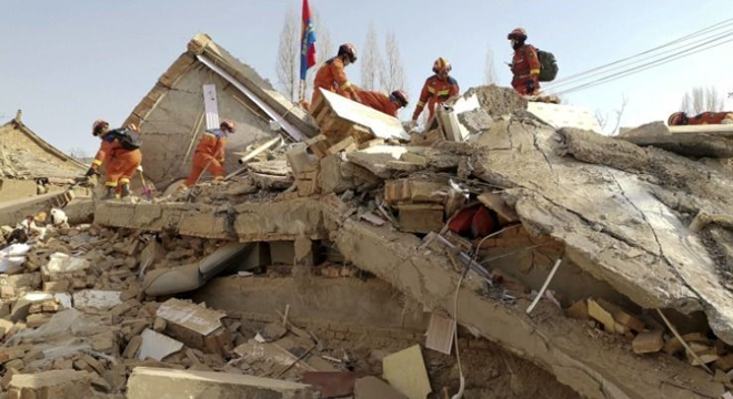 تونس تتسلم سيارات إسعاف ومعدات طبية هبة من الدنمارك لفائدة قبلي والكاف