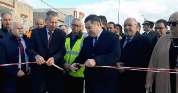 Le ministre du transport donne le coup d’envoi de l’exploitation du pont reliant la Cité les orangers à Manouba et la route nationale n°7