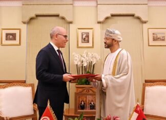 وزير الخارجيّة يسلّم نظيره العماني في مسقط رسالة خطيّة وجّهها رئيس الجمهورية إلى سلطان عمان