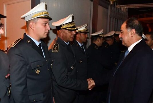 وزير الداخلية يؤدي زيارة تفقد ميداني لمختلف الوحدات الأمنية المناوبة ليلة رأس السنة