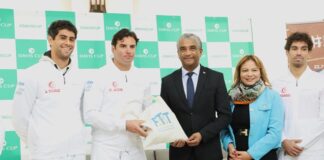 وزير الشباب والرياضة يزور المنتخب الوطني للتنس قبل إنطلاق منافسات كأس ديفيس للتنس