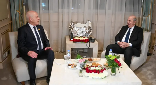 Saïed achève sa visite en Algérie par une rencontre avec Tebboune