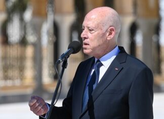 رئيس الدولة: لن نقبل بترشح مجموعات ترتمي في أحضان الخارج والمرشح يجب أن يكون مزكى من التونسيين’