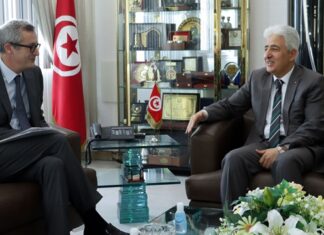تعزيز التعاون العسكري بين تونس وإيطاليا محور لقاء وزير الدفاع مع السفير الإيطالي