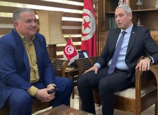 وزير السياحة يلتقي رئيس الجامعة التونسية لوكالات الأسفار والسياحة