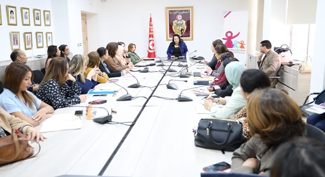 وزيرة الأسرة تشرف على الاجتماع الثاني للجنة إعداد تقرير الجمهورية التونسية حول تنفيذ إعلان ومنهاج عمل بيجين +