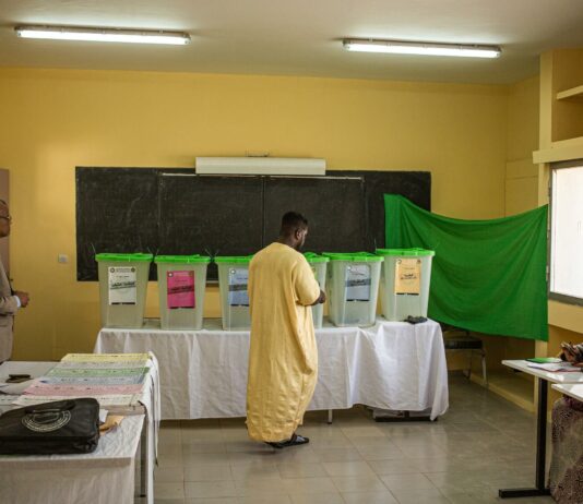 الموريتانيون يتوجهون إلى صناديق الاقتراع لاختيار رئيسهم