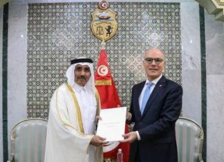 وزير الخارجية يلتقي بالسفير القطري الجديد في تونس