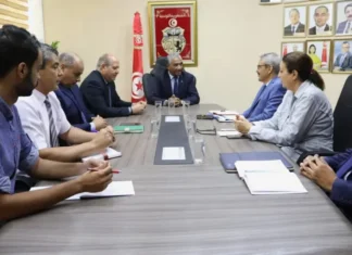 فحوى لقاء وزير الرياضة بأعضاء اللجنة التسييرية لجامعة كرة القدم