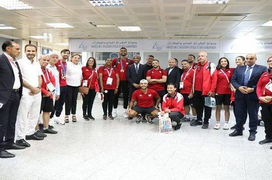 وزير الرياضة يستقبل القطوسي والجندوبي و أعضاء الوفد التونسي في مطار قرطاج