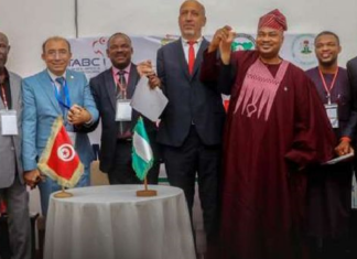 وفد اقتصادي تونسي يشارك في المنتدى الاقتصادي متعدد القطاعات بأبوجا