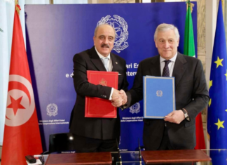 تونس وإيطاليا توقعان إعلانا مشتركا تعهدت بمقتضاه روما بتخصيص 400 مليون أورو في إطار التعاون الثنائي