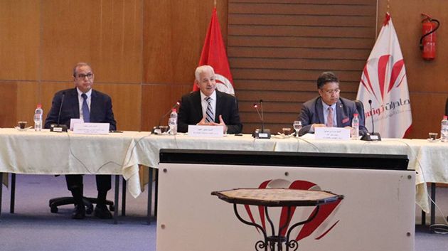 وزير-التجارة-يتعهّد-بحلّ-الإشكاليات-التي-يشهدها-القطاع-التّصديري-في-أقرب-الآجال