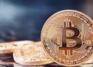 البيتكوين يتراجع نحو مستوى 110,000 دولار مع ترقب صدور بيانات سوق العمل