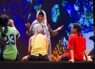 العرض الكوريغرافي “Laaroussa Quartet” لسلمى وسفيان ويسي في “دريم سيتي”: عندما تتحول إبدعات حرفيات في سجنان إلى رمز للصمود والمقاومة