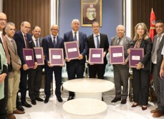 إمضاء أربعة مناشير مشتركة بين وزارة الفلاحة والبنك التونسي للتضامن لتمويل مواسم الحبوب والزياتين والتمور بقيمة 90 مليون دينار