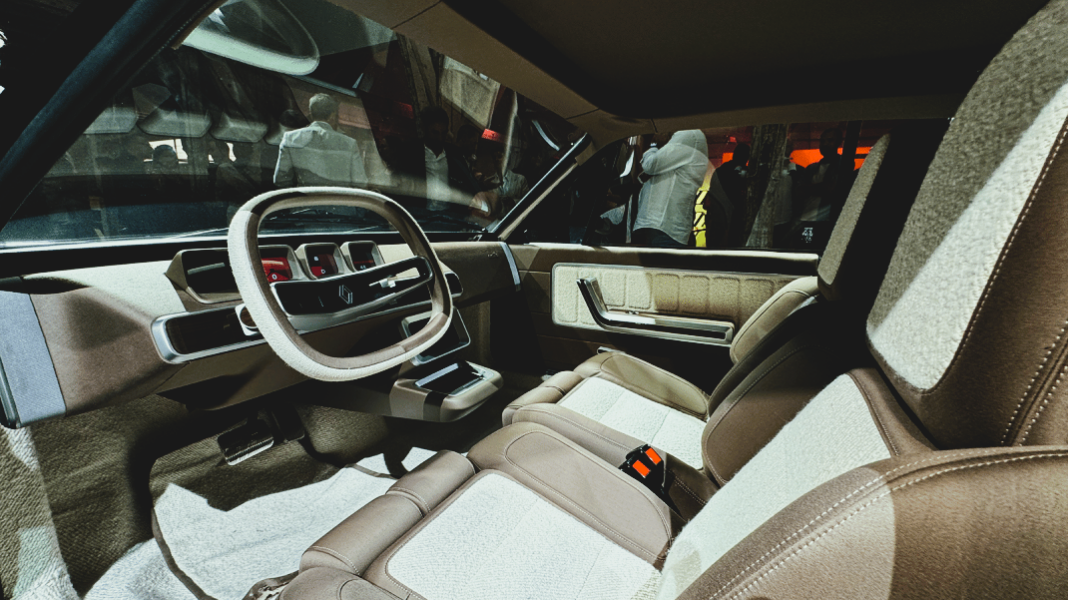 Renault-R17-Concept-10