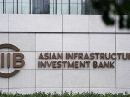 الآسيوي للاستثمار في البنية التحتية يؤكد الاستعداد لدراسة ما تقدمه تونس من مشاريع وتوفير التمويلات اللازمة