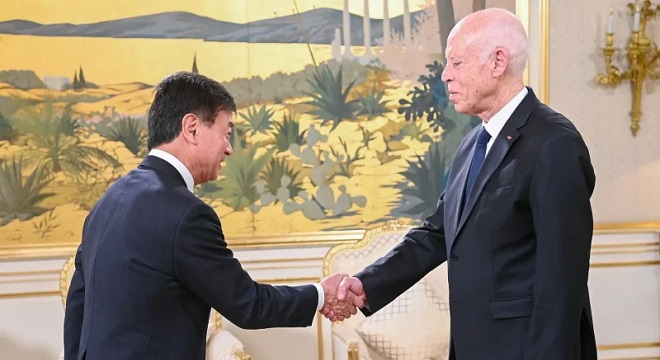 رئيس الجمهورية يستقبل سفير اليابان بمناسبة انتهاء مهامه