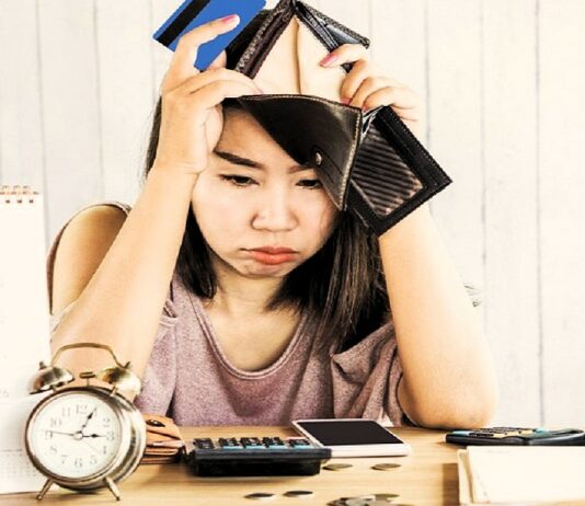 تحذير اجتماعي: المديونية المفرطة للأسر في تونس تصل إلى المديونية المفرطة للأسر (171%) بقلم هيئة التحرير