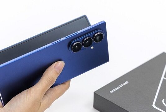 سامسونج ترسم ملامح المستقبل: سبع سنوات من الابتكار في الهواتف القابلة للطي Galaxy