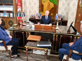 رئيس الجمهورية يشدد على ربط قانون المالية الجديد بالمخطط الخماسي ويدعو للتصدي للبيروقراطية