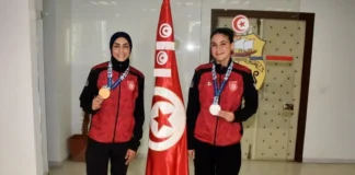 تكريم العداءتين مروى البوزياني ورحاب الظاهري بعد التتويج في ألعاب المتوسط